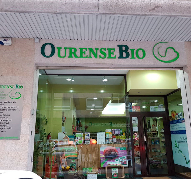 ourensebio_01-800x750 Interior de la tienda OurenseBio en Ourense con productos ecológicos